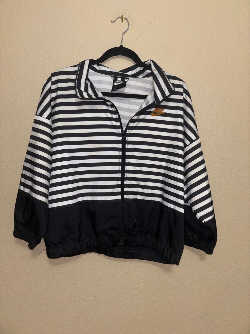 Nike Sportswear striped full-zip lightweight jack